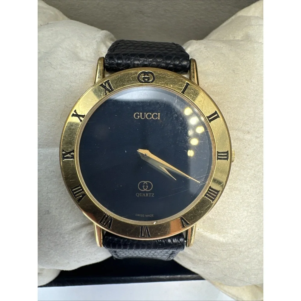 Vintage 33mm Gucci 3001M Roman Bezel Unisex Quartz Wristwatch Swiss Gold Plated